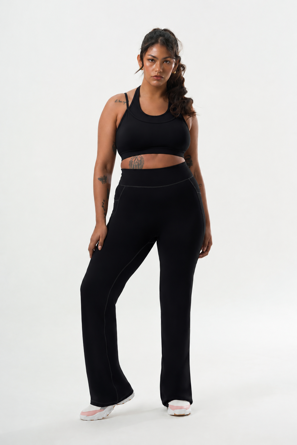 MUSE STRAIGHT PANTS