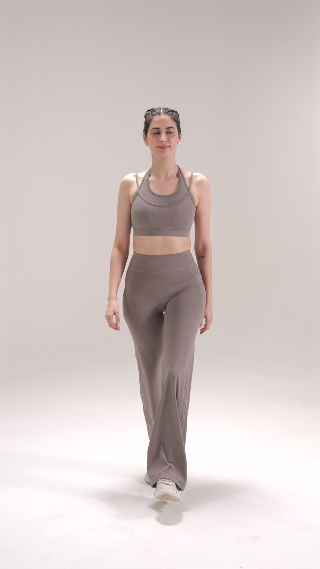 MUSE STRAIGHT PANTS